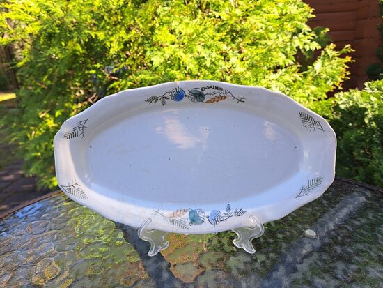 Fajansa garenais šķīvis jauns ar gleznojumu - zaļām, zilām puķēm, PFF (Fajansa pusdienu 40)