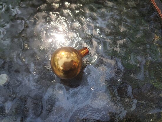 Dzeltena bumbiņa (Egle mini 38)