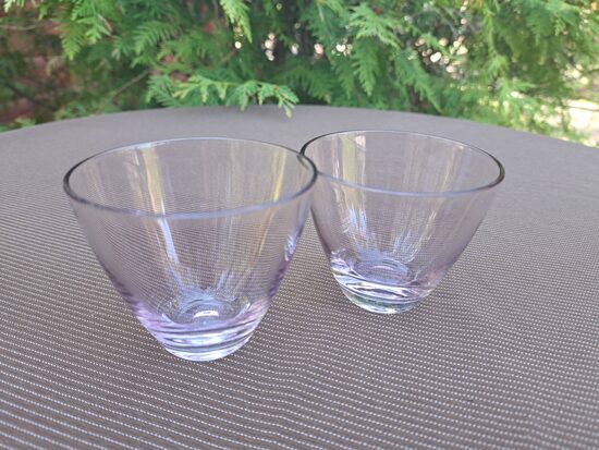 Vintāžas stikla konusveda glāžu 100ml kompl. 2 gb., lillā stikls (Stikla gl 290)