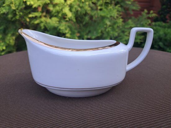 Mērces trauks no pusdienu servīzes "Aija-2" balta ar platu zelta apvilkumu, RPR (Aija-2 pus 107)