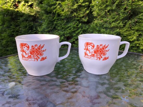 Bērnu krūzīte  "Meitene ar puķēm", oranža dekola krāsa ar zelta apvilkumu, RPR (Bērnu 150)