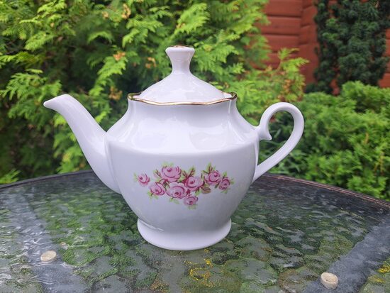 Mazā tējkanna, tējas servīze "Ārija" ar rozītēm (gaiši rožu rozā konturi), RPR (Ārija tējas 226)