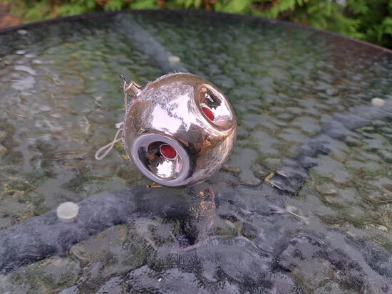 Prožektors maigi rozā qr 4 rozā gaismiņām un sudraba dekoru, d=5,5cm (Egle prožektors 15)