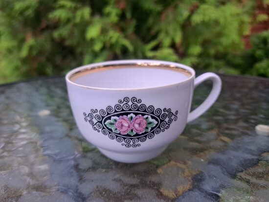 Krūzīte,  kafijas "Aija-1" ar rožu kameju un zeltu, RPR (Aija-1 kafijas 73)