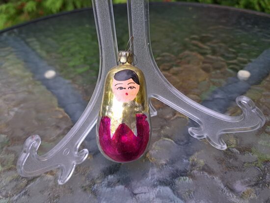 Matreška Nr.2. Stikls, amalgama, krāsas pārklājums (Egle figur 32)