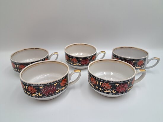 Krūzītes 170ml no retās kolekcionējamās kafijas servīzes "Aija-2" ar granātābolu puķēm uz melna fona un zeltu, RPR (Aija-2 kaf 75)