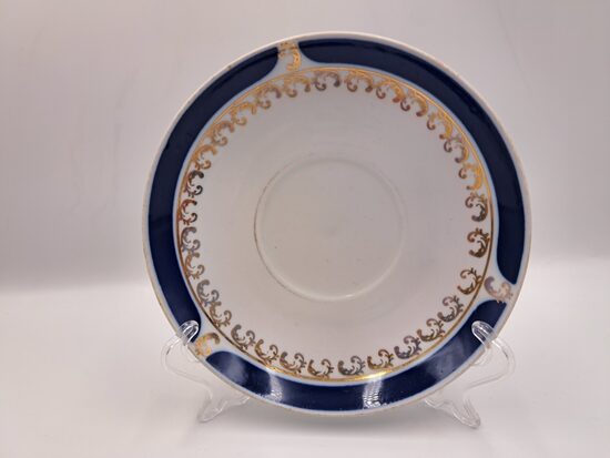 Buljona apakštase ar kobalta un zelta rakstu gar malu, RPR. Diam.15,5cm (Buljona 200)