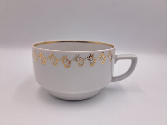 Tējas krūzīte ar zelta rakstu un taisnu osiņu, tējas servīze "Aija-2", RPR (Aija-2 tējas 195)