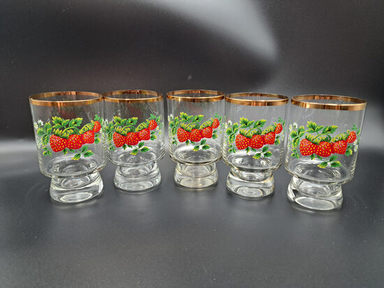 Jauks stikla sulas glāžu komplekts ar meža zemenēm (kompl. 5 personām), tilp.150ml, Latvijas stikls (Stikla gl 375)