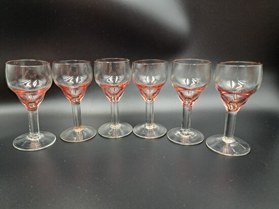 Gaiši rozā glāzīšu 40ml uz kājas komplekts 6 personām (Stikla gl 371)