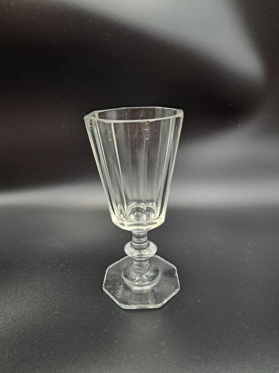 Stikla glāzīte "Lafitniks" Nr.2, tilp.75ml, Maļcova stikla rūpnīca. Periods: līdz 1917.g. (Stikla gl 381)