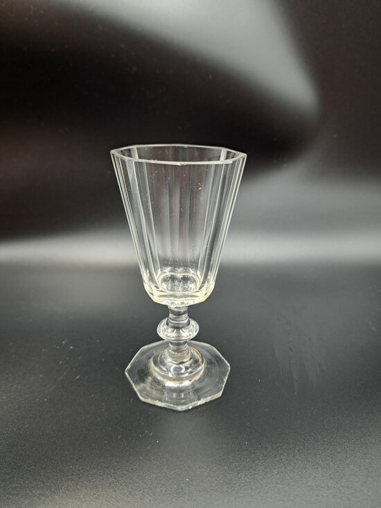 Stikla glāzīte "Lafitniks" Nr.1, tilp.75ml, Maļcova stikla rūpnīca. Periods: līdz 1917.g. (Stikla gl 380)