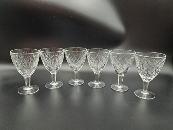 Kristāla liķiera glāzīšu komplekts 6 personām, presēts stikls, PSRS. Tilpums - 50ml (Kristāls gl 129)