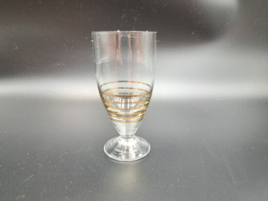 Stikla glāzīte uz kājas 75ml, 6 zelta svītas, 20.gs.vidus (Stikla gl 392)