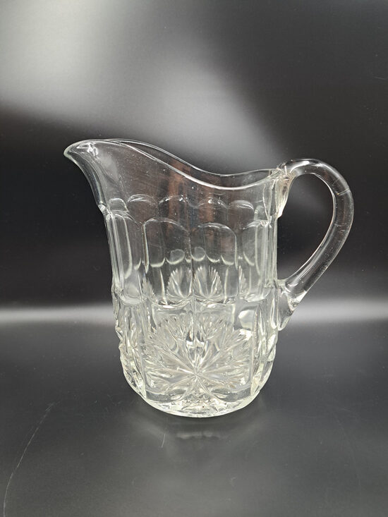 Lielā 1,5L bieza preseta stikla sulas krūka, ļoti smaga (Karafe st 01)