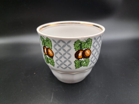 Krūzīte no kompota servīze ar ērkšķogām, pelēku sietiņu un zeltu, RPR (Kompota 35)