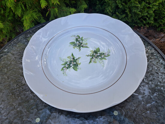 Lielais apaļas servējamais šķīvis Nr.2 ar maijpuķītēm brūnu apvilkumu centrā, pusdienu servīze "Viktorija", RPR. D=36cm (Viktorija pusd 106)