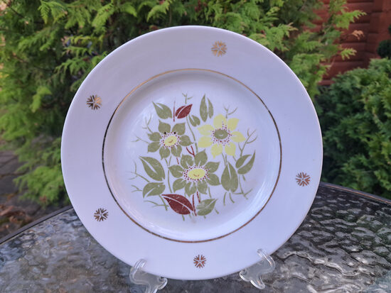 Salātu šķīvis d=20cm ar haki-dzeltenām-bordo puķēm un zeltu, porcelāns, RPR (Citi pusd 316)