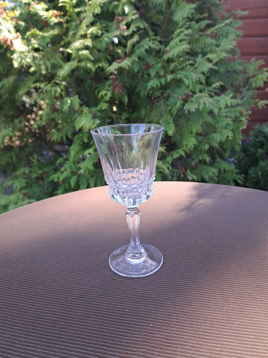 Glazes vīna uz kājas 125ml, LUMINARC (Stikla gl 427)
