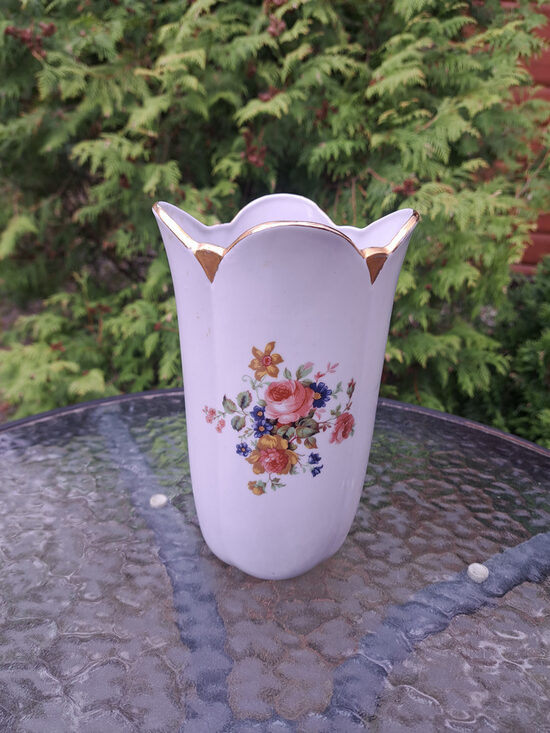 Vāze ar Meisena pušķi un zeltu, dekols, h=19cm, RPR (Vāzes 21)