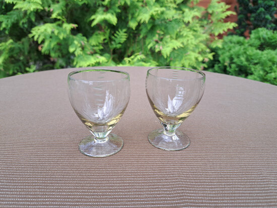 Glāzīšu uz kājas 75ml ar smalku rokas slipēšanu komplekts 2 personām (Stikla gl 474)