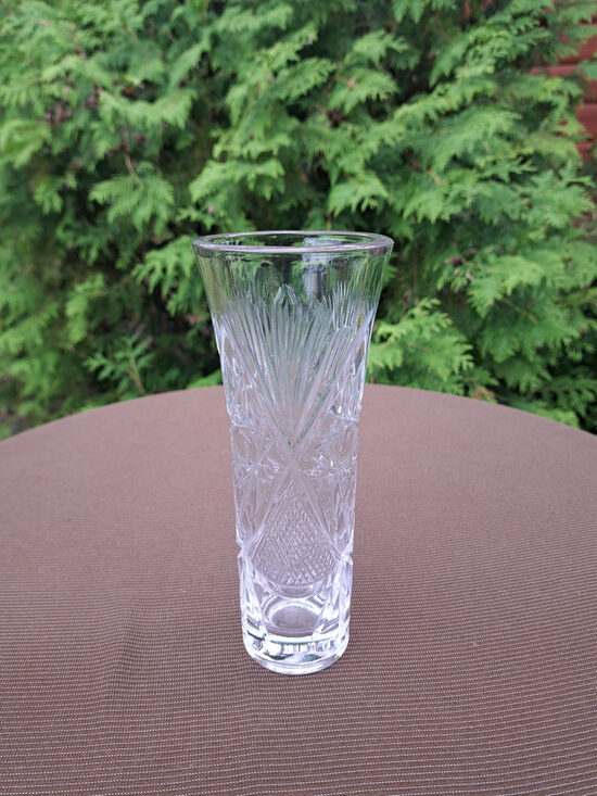 Nelielā kristāla vāze, biezs kristāls, rokas gravēšana, h=19,5cm (Krist vāze 32)