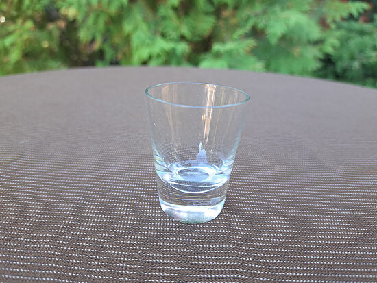Vintāža stikla mini glāzīte 20ml, bezkrāsains stikls, bez dekola un bez zelta, Latvijas stikls (Stikla gl Latvijas stikls 05)