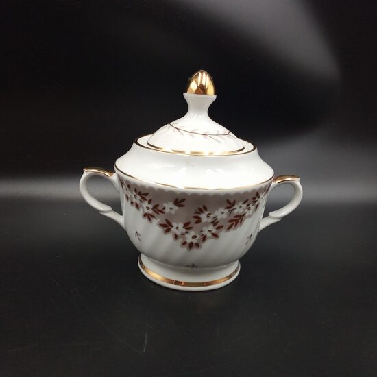 Cukurtrauks, plānsienu kafijas servīze "RĪGA" ar reti sastopamu bēšu puķu dekolu un zeltu, RPR (Rīga 80 126)