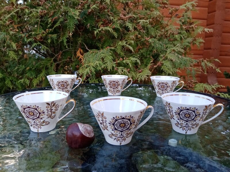 Krūzītes, plānsienu kafijas servīze "Vita" ar klasisku brūnu dekolu (Vita 38)