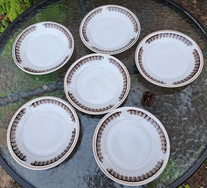 Kūku šķīvji, plānsienu kafijas servīze "RĪGA" ar brūnu vainagu un zeltu, RPR (Rīga 80 56)