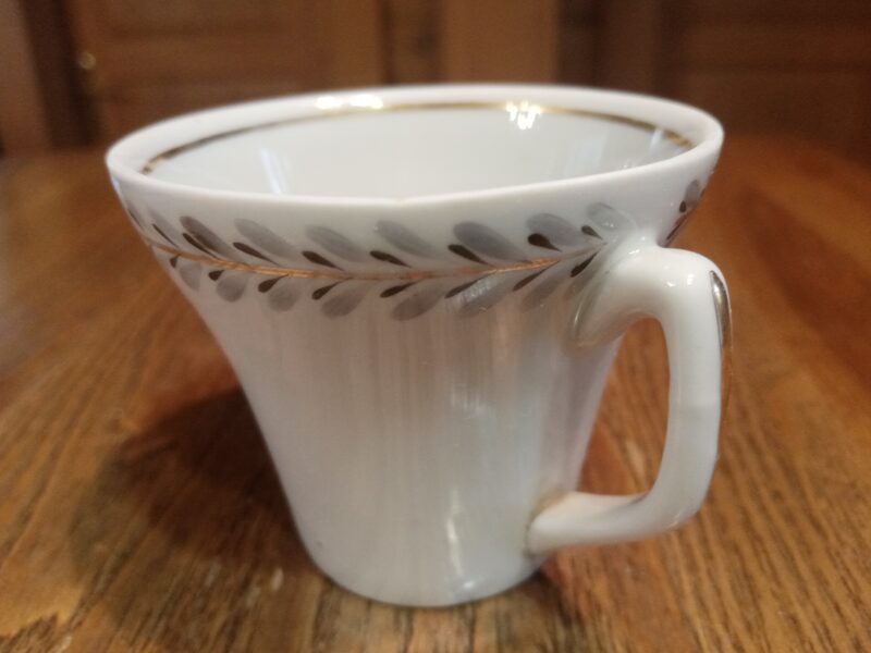 Tase ar ar pelēku ornamentu no "Stella", nepilnība (Stella 19)