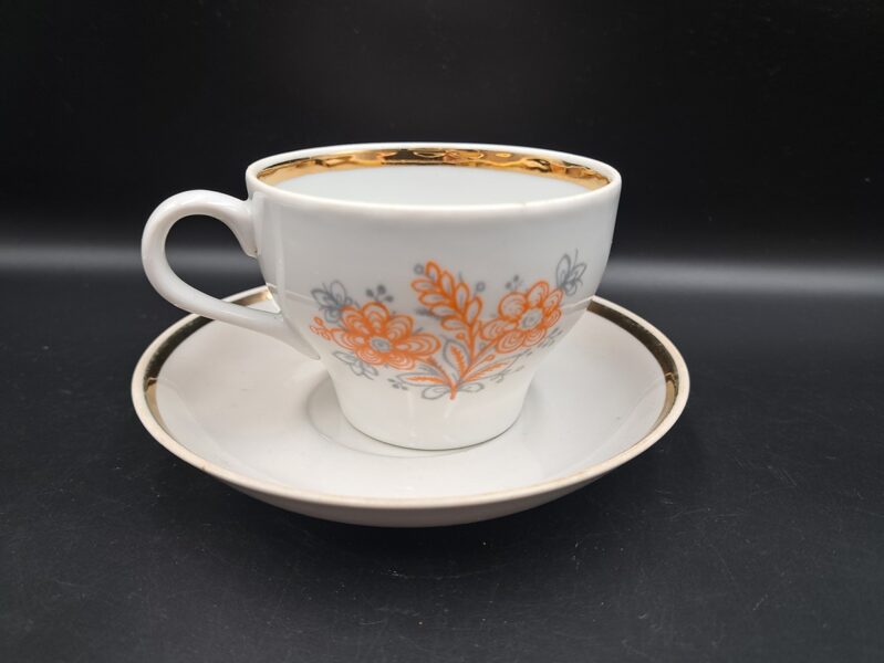 Tējas pāris ar oranžām puķēm un zeltu, tilp. 200ml (Citi rpt 128)