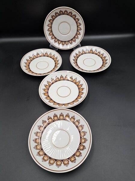 Apakštases, tējas servīze "Diāna" ar brūnu dekolu un lustru (bez zelta), RPR (Diāna 82)