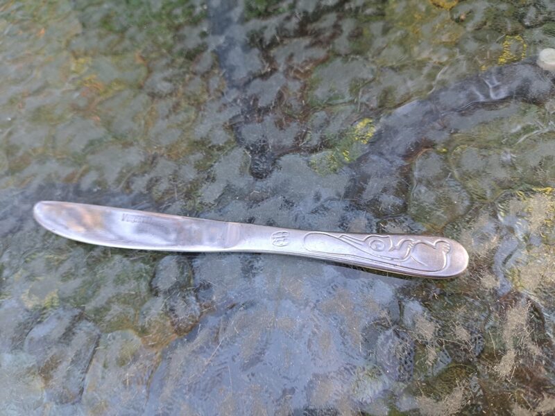 Bērnu pusdienu nazis, nerūsējošais tērauds, masīvs rokturis ar vāveri. Ražotājs: VULCANO.  Garums 17cm (Metāls 72)