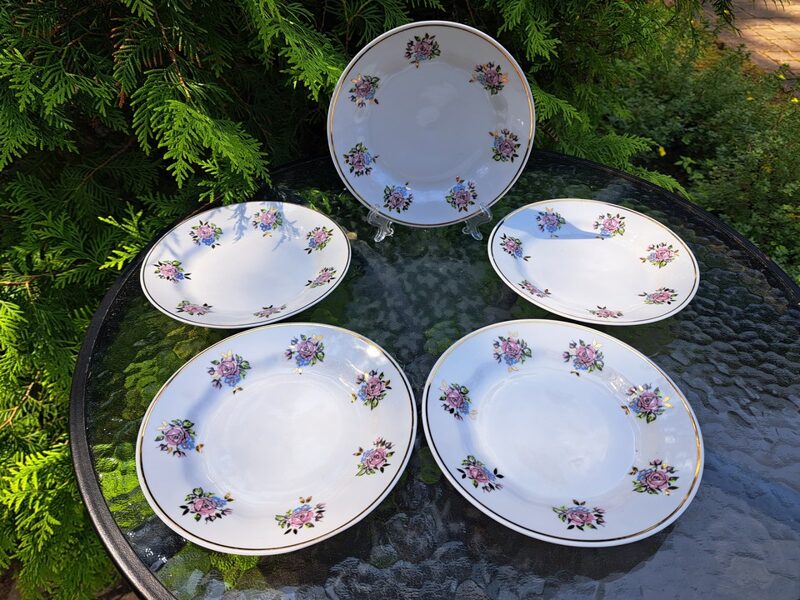 Kūku šķīvji no servīzes "Sigulda" ar retu dekolu (rozes ar neaizmirstulītēm) (Sigulda 41)