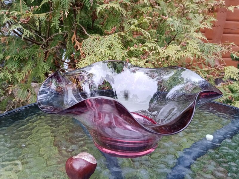 Augļu bļoda ar viļņainu malu Nr.2 (mazāka), Līvānu stikls. D=22cm, h=11cm (Stikls sk 79)