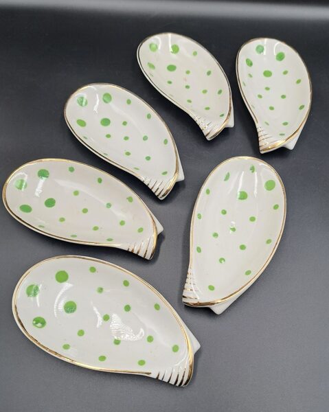 Mazas zivtiņas no ikru komplekta ar zaļam pumpiņam un zeltu, RPF (Citi 265)