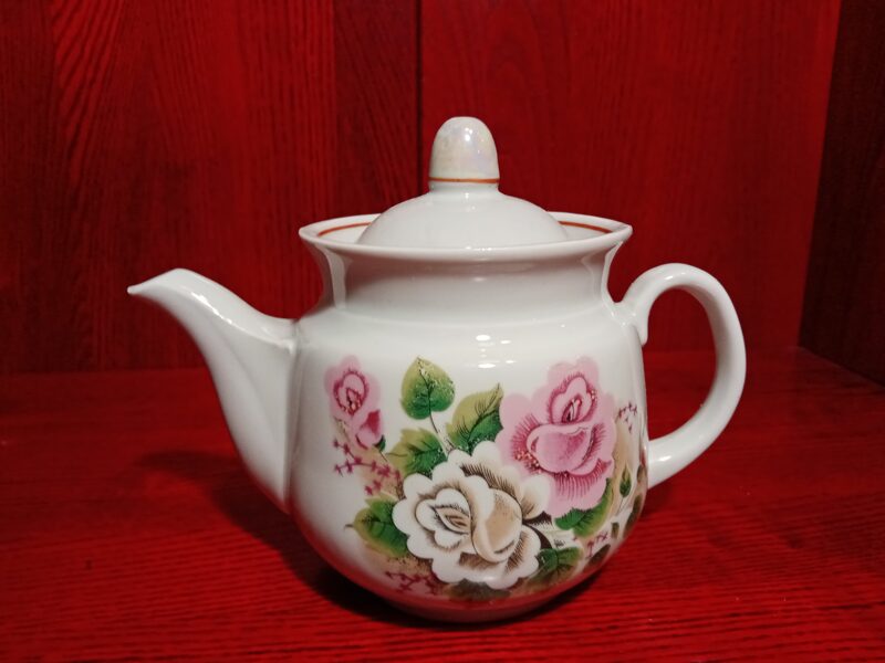 Tējkanna ar skaistājām rozēm un lustru (bez zelta), Krievija (Citi rpt 17)