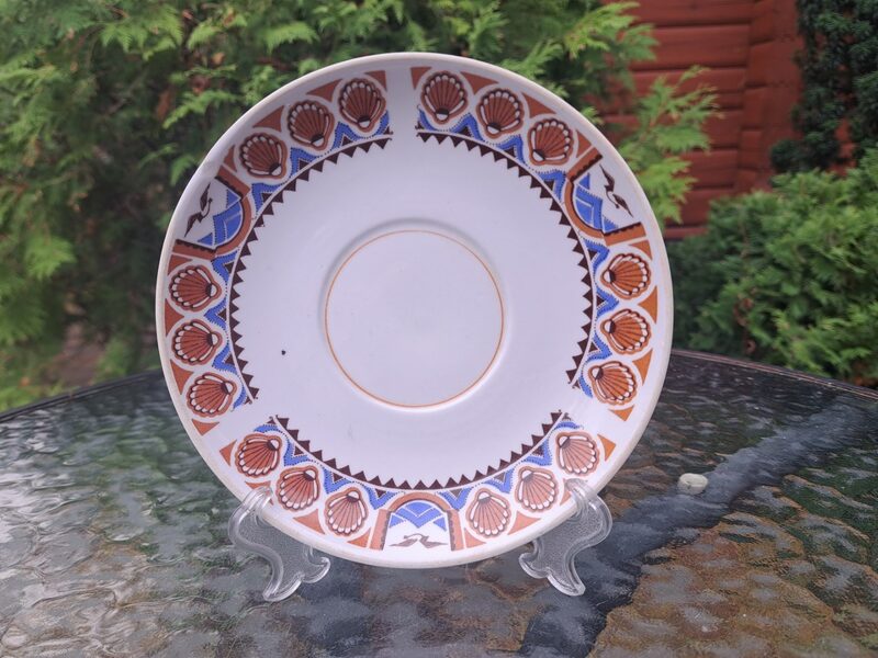 Reta buljona apakštase no komplekta "Jūrmala" un bēšu lustrētu apvilkumu, RPR. Diam.15,5cm (Buljona 153)