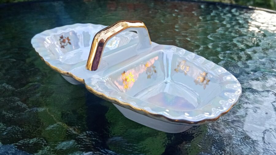 Garšvielu trauks. Lustrs, zelts (Citi  pusd 66)