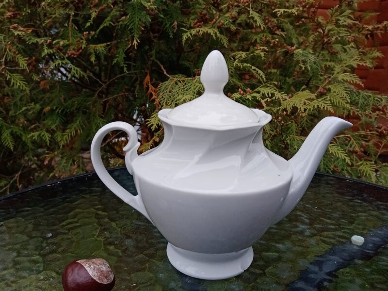 Tējkanna mazā ar vāciņu, tējas servīze "Viktorija" pilnīgi balta, RPR (Viktorija t 57)