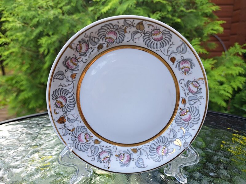 Kūku šķīvis, mokka kafijas servīzes "Marianna" ar pelēkam, rozā puķēm un zeltu , RPR (Marianna 124)