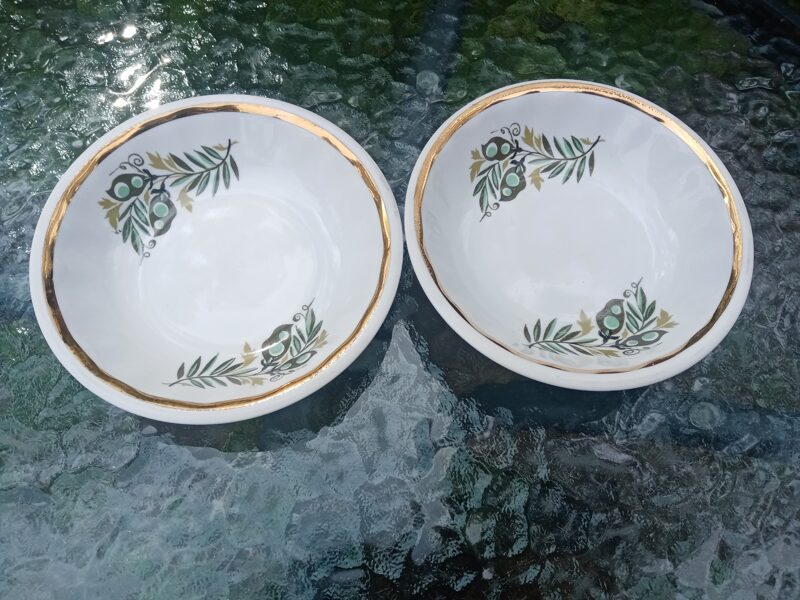 Mazas salātu bļodiņas ar pakšu zirņiem (Citi pusd 81)