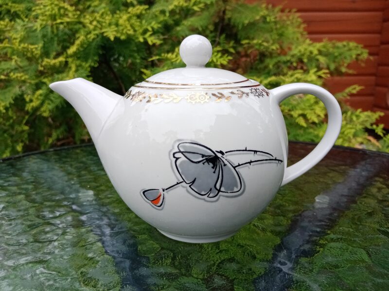 Tējkanna ar vāciņu, servīze "Marijka" ar magonēm (Marijka 49)