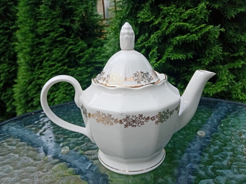 Tējkanna ar vāku "Rubenss" ar zeta vainadzīņu, PFF (Rubenss 33)