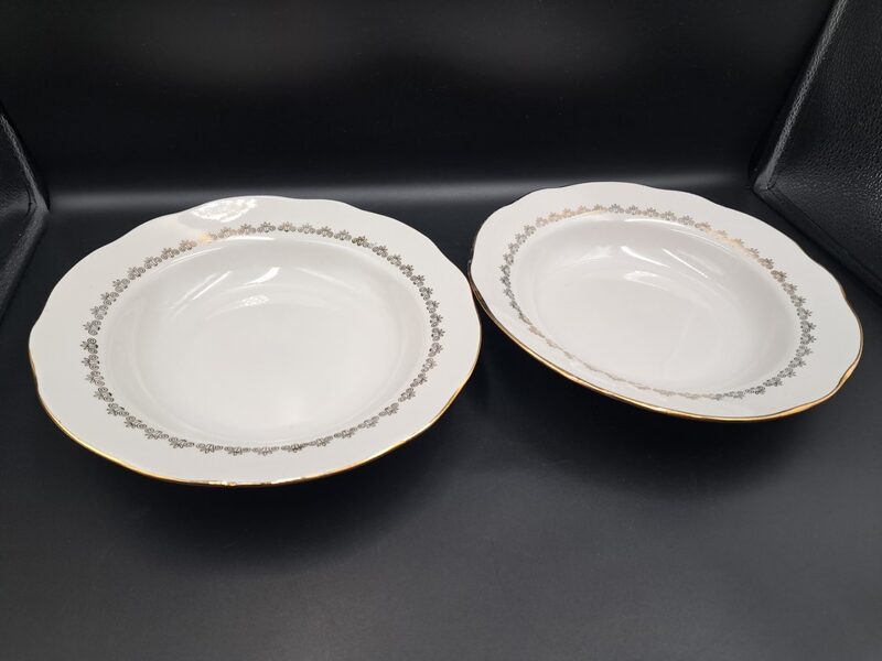 Šķīvji zupas, diam.24cm ar zelta rakstu, forma "Vilnis",  RPR (Vilnis pusdienu 141)