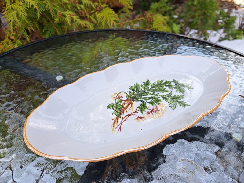 Garenais šķīvji, L=30cm ar pētersīļiem un lustru, forma "Ārija" (Ārija pusd 154)