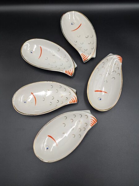 Mazas zivtiņas no ikru komplekta ar sarkanu gleznojumu, PFF (Citi 227)