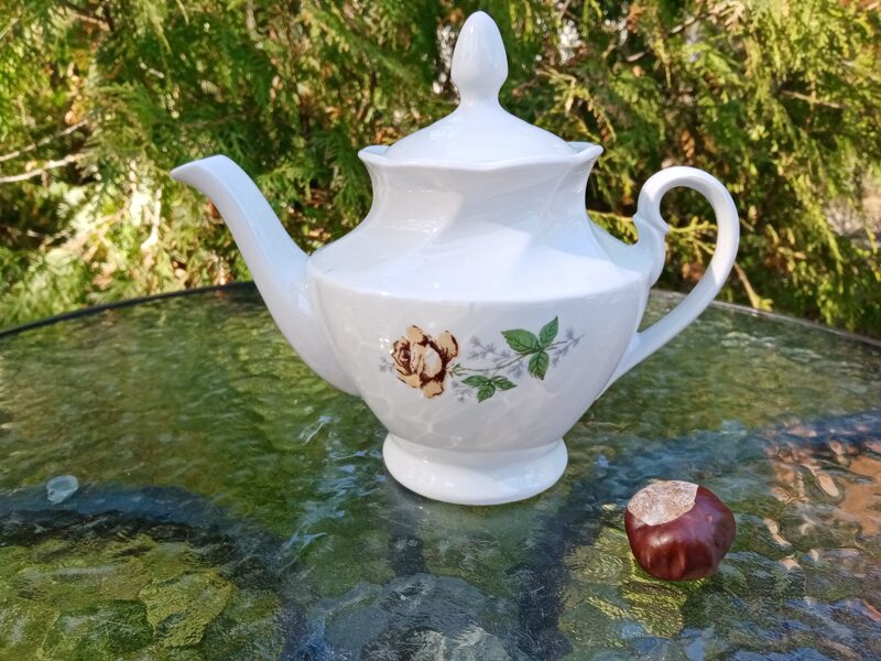 Tējkanna maza, tējas servīze "Viktorija" ar gaiši brūnu rozi (Viktorija t 25)