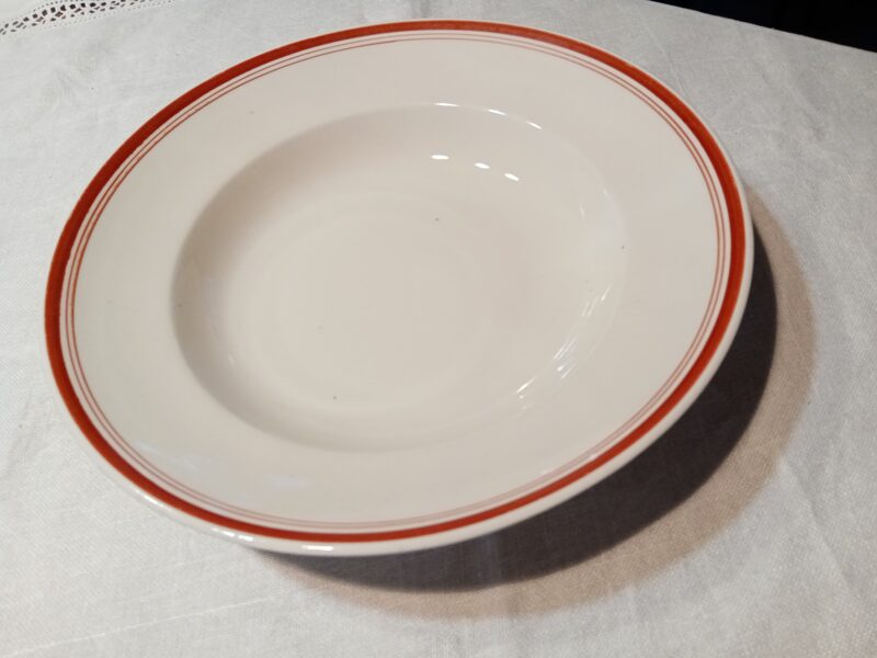 Šķīvis zupas, servīze "Spīdola" ar bordo līnijām (1+2) (Spīdola 17)